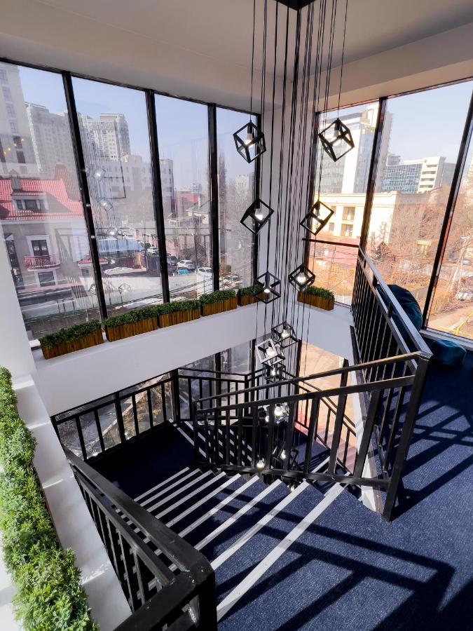 Keremet Hotel Almaty Bagian luar foto